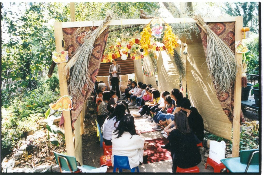 education_sukkot-garden-party